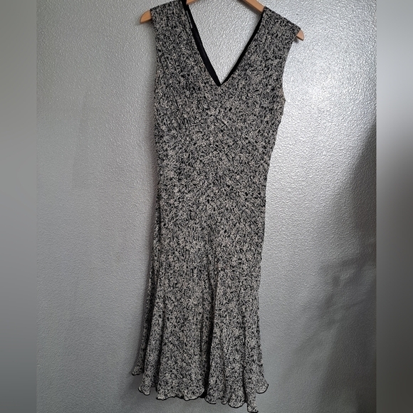 Jones New York 100% Silk Black Printed Midi Dress   Size 12 - Picture 1 of 4